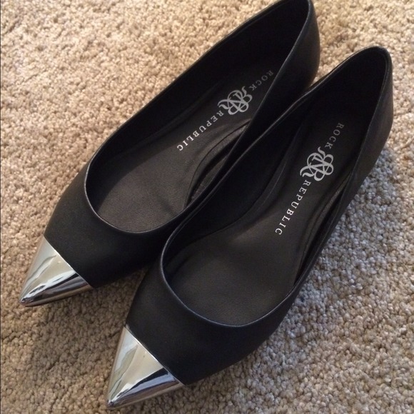 Rock n Republic flats