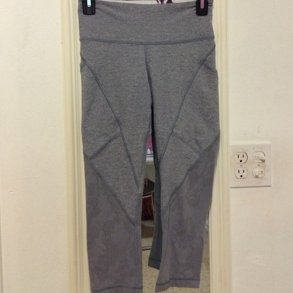 Lululemon workout pants
