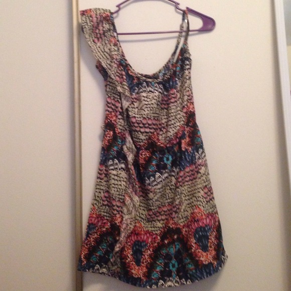 Patterned dress, never worn, with tags 💘