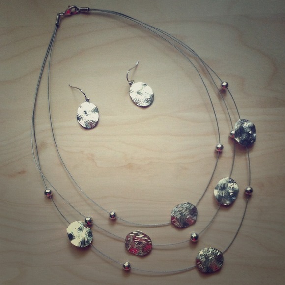 Floating silver disc necklace ONLY