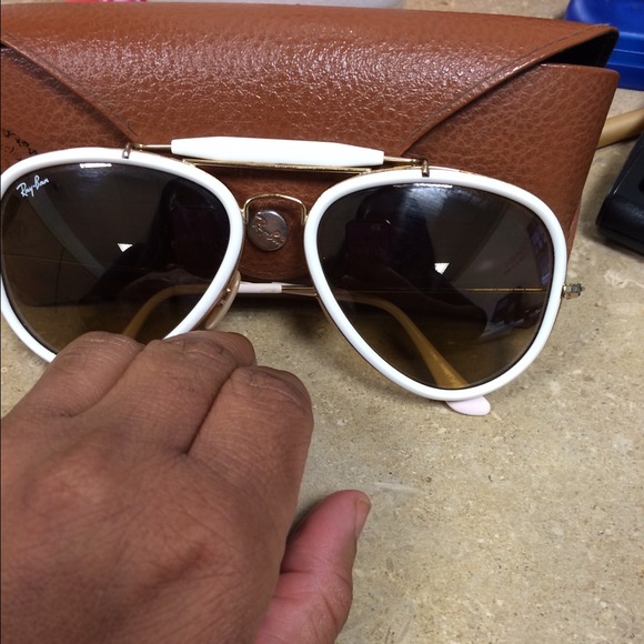 Authentic Ray Ban aviator sunglasses