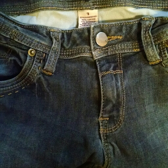 Jeans - Picture 2 of 3