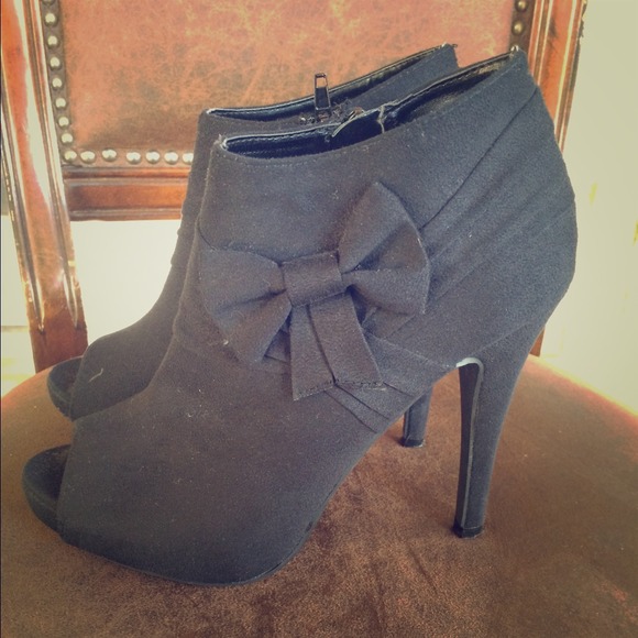 Black toed open boot/heel - Picture 1 of 1