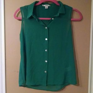 Papaya Sleeveless Green Blouse
