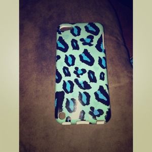 Rubber/Silicone iPod Touch 5th Generation Case