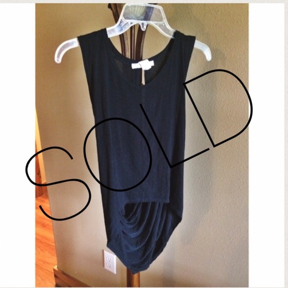 SOLD 🚫 Black tank