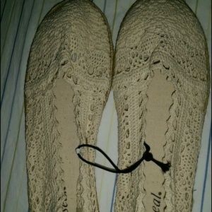 Wet Seal Crochet Jute Flats