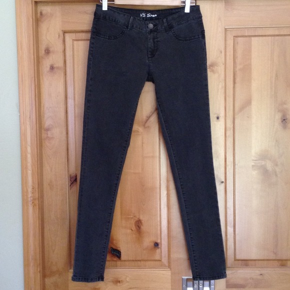 Victoria's Secret Siren fit stretch skinny jean!