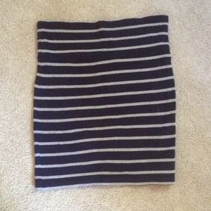 Forever 21 body con/ pencil skirt