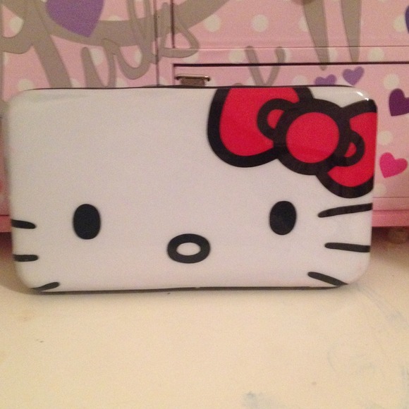 Hello Kitty wallet / phone case .