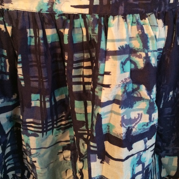 Limited skirt size S Navy, white, and bright blue - Picture 8 of 10