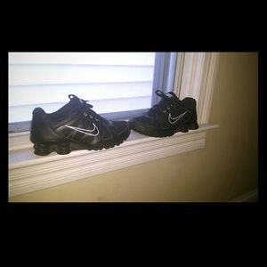 SOLD!! Nike shox