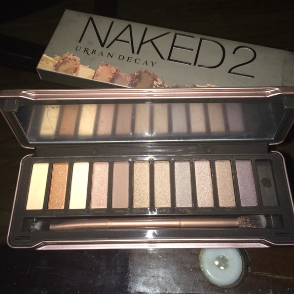 Damaged urban decay naked 2