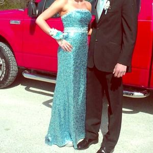 A Size 6 Prom/Pageant Dress. Only Wore Once!