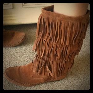Lauren Conrad Native American fringe boots
