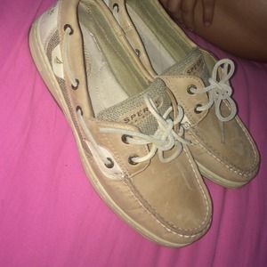 ✨SOLD✨ Sperry Topsiders color tan