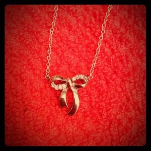 Sterling silver bow necklace