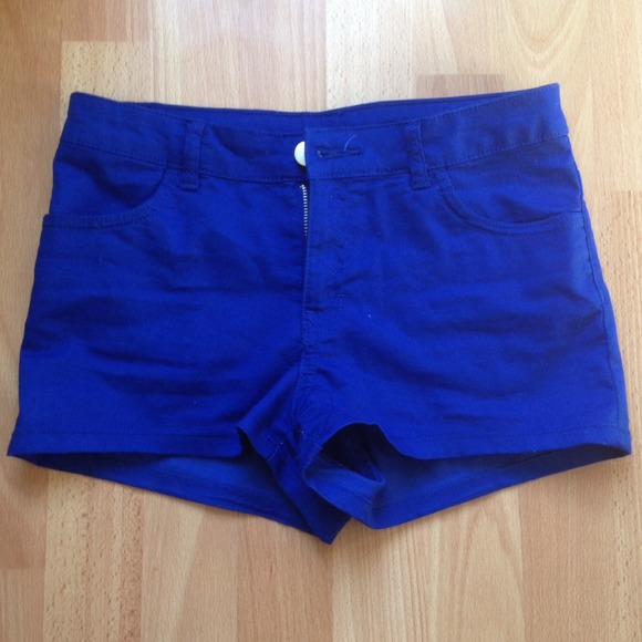 Blue high-waisted shorts