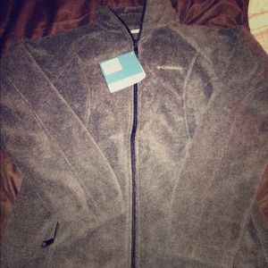 Brand new women's grey Columbia fleece