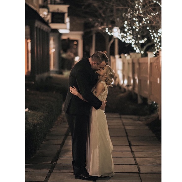 Meet your Seller/Buyer - Picture 3 of 8