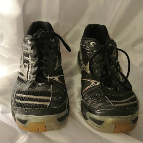 Mizuno Volleyball Shoes