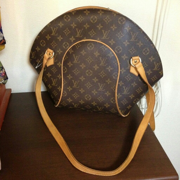 Authentic Ellipse Shoulder Bag