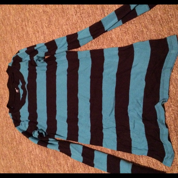 Long sleeve tshirt! - Picture 1 of 2