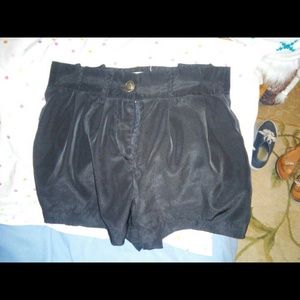 Black shorts HIGH WAISTED