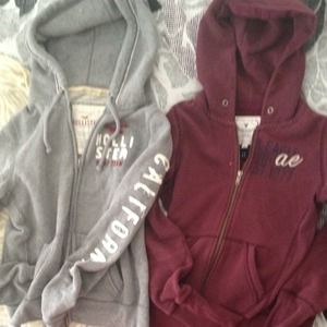 2 hoodies.