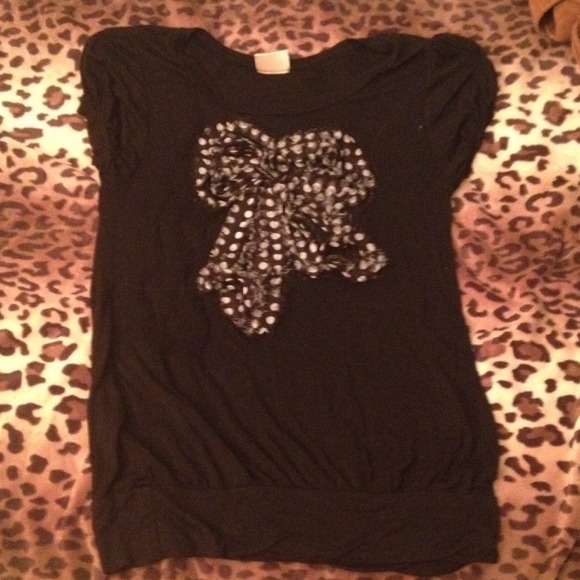 short sleeved shirt