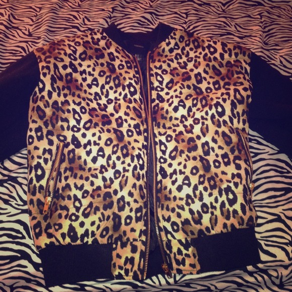 Cheetah jacket - Picture 1 of 1