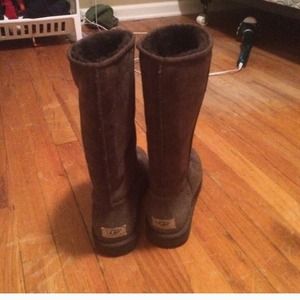 Authentic tall brown Uggs!