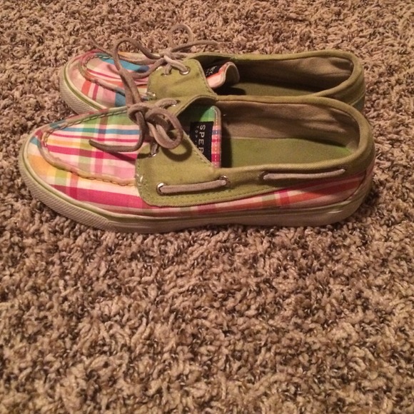 Spring color sperrys! - Picture 3 of 4