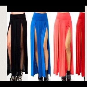 🚨🚨🚨Black high waisted  open maxi skirt.