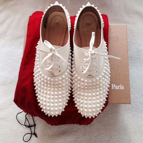 🚫SOLD 🚫💯Christian Louboutin Freddy Spiked Flat