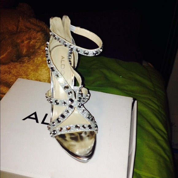 Aldo Shoes - Picture 2 of 4