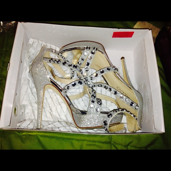Aldo Shoes - Picture 3 of 4
