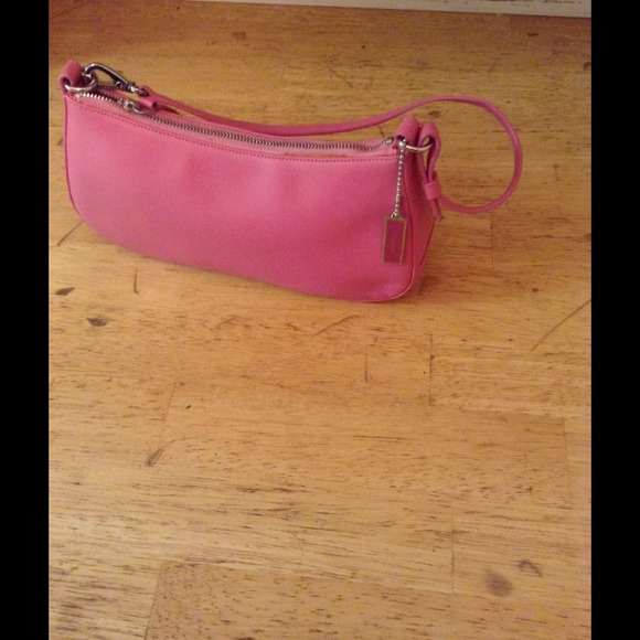 Pink coach handbag - Picture 1 of 1