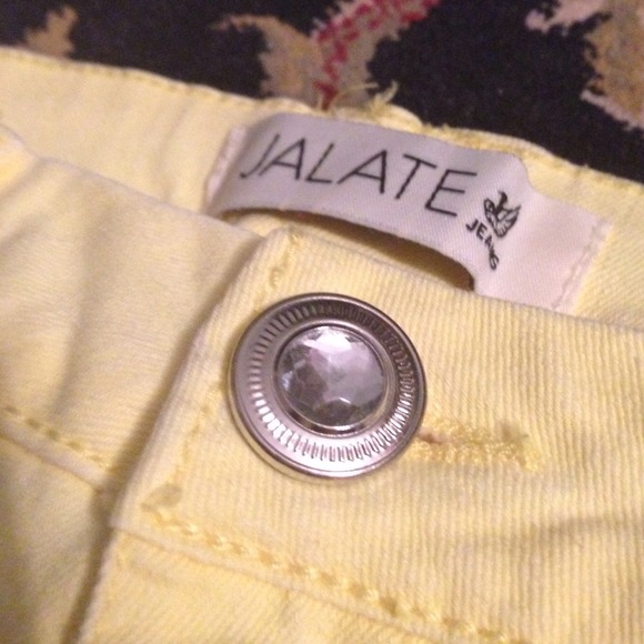 BUNDLE-Two pairs of shorts - Picture 2 of 4