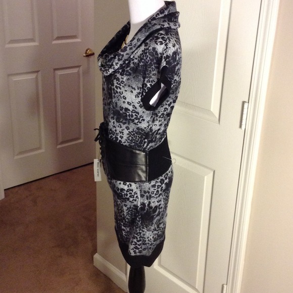 ANIMAL PRINT DRESS - Picture 2 of 3