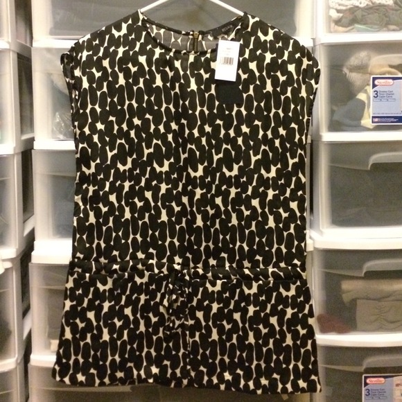Eclair Black Printed Top