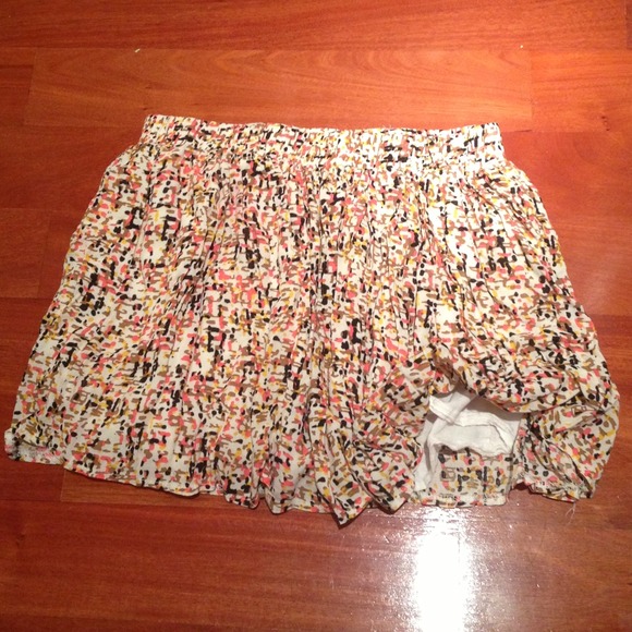 Forever 21 Dresses & Skirts - 💚Skirt
