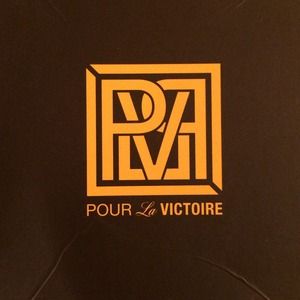 Pour la Victoire Irina Pumps.