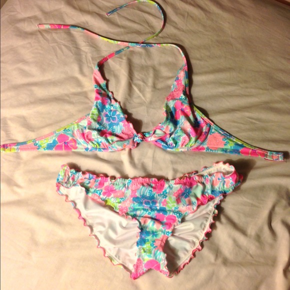 SOLD Victoria's Secret bikini bottom with rouching - Picture 1 of 3