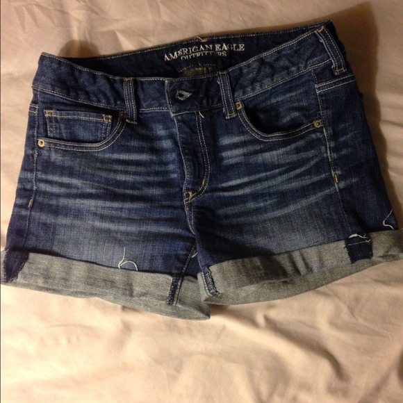 ***SOLD IN BUNDLE***American Eagle
