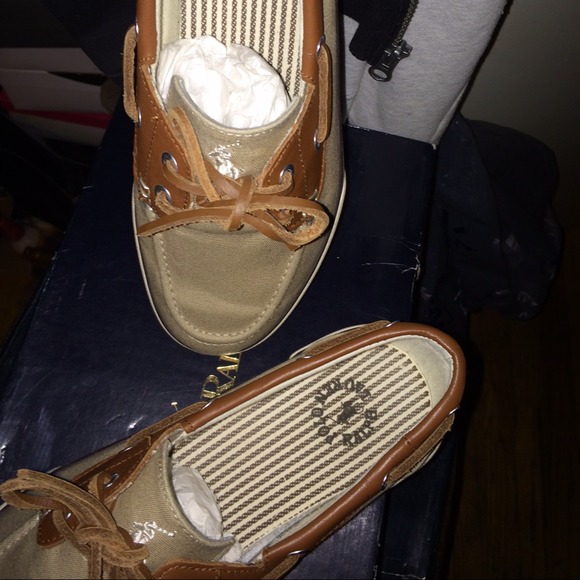 Ralph Lauren Polo Sneakers 💯AUTHENTIC - Picture 2 of 2