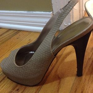 Jessica Simpson heels