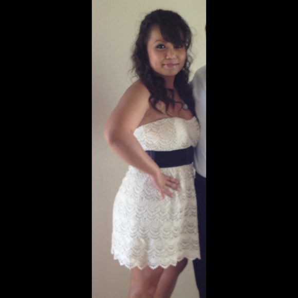 Cream crochet strapless dress