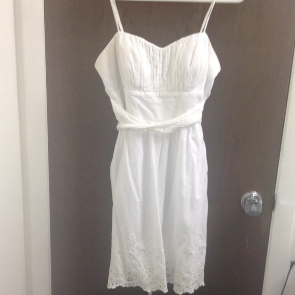 B smart white dress. B smart white dress.