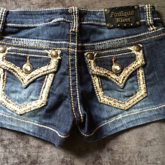 Antique Rivet short from Buckle - Picture 4 of 4